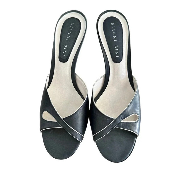 Gianni Bini Women's Dark Navy & Black Slip On Leather Heels Size 9M - Picture 4 of 9